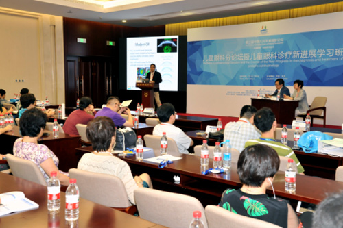 邀请儿科专家参与学术会，深化儿科知识的探讨与发展