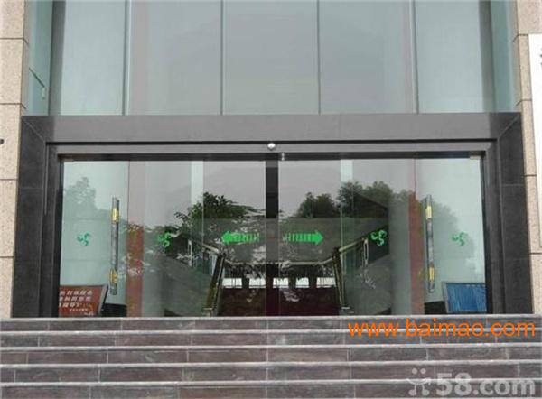 广州铝框玻璃门，现代建筑的优雅门户