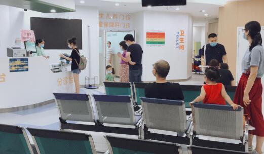 儿童医院专家夜门诊，守护儿童健康的温暖港湾