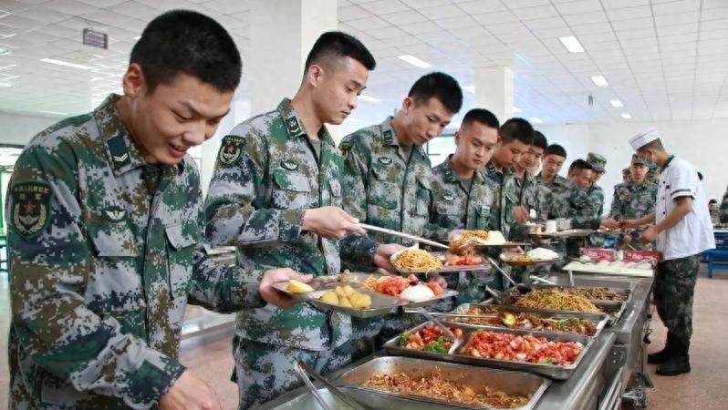 空军退役待遇好吗？深度解读空军退役后的福利待遇