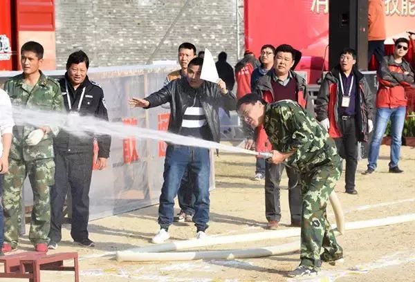 无锡，影视热土的繁华剧组生活