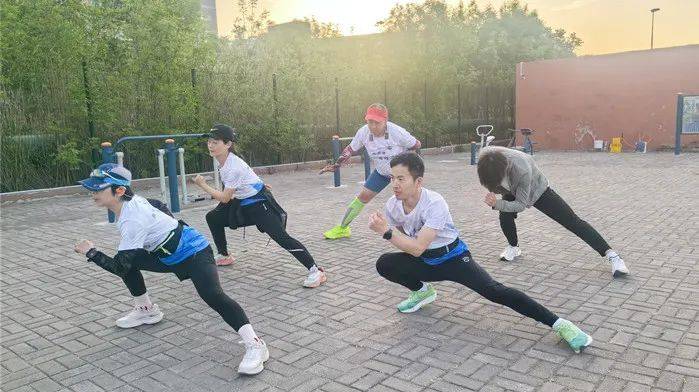 库跑健身，重塑身心，追寻健康之路