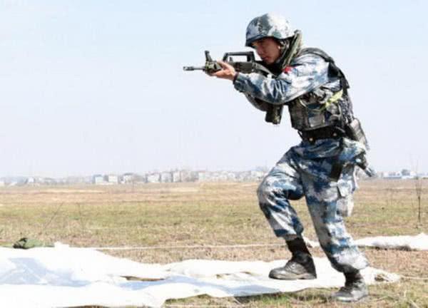 伞兵作为特殊兵种，无可争议的事实与深入探讨