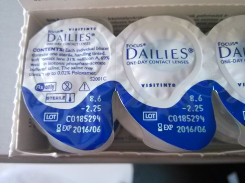 如何鉴别隐形眼镜产品的真伪