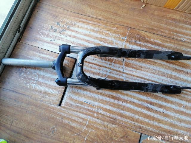 拆解自行车前叉，步骤、注意事项与修复建议