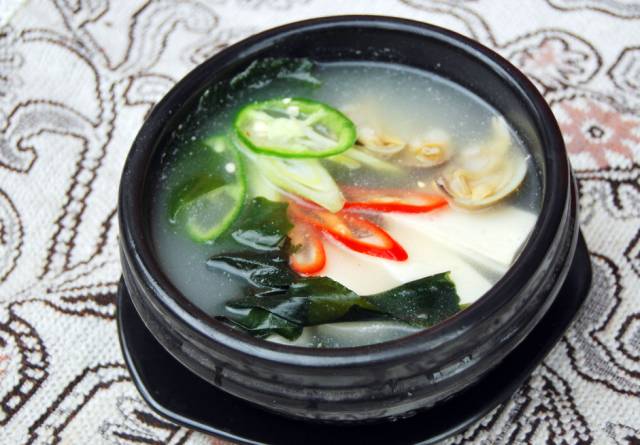 海带蛋花汤，一道家常美味汤品的制作秘诀